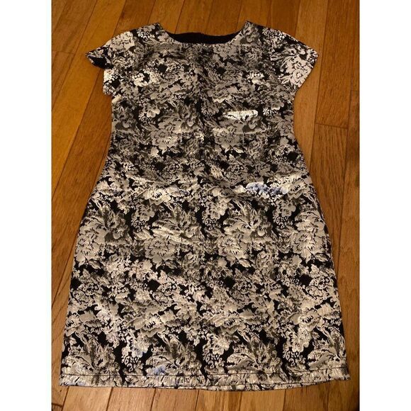 Xhilaration women's metallic cap sleeve zipped back lined short dress size small - Picture 1 of 8